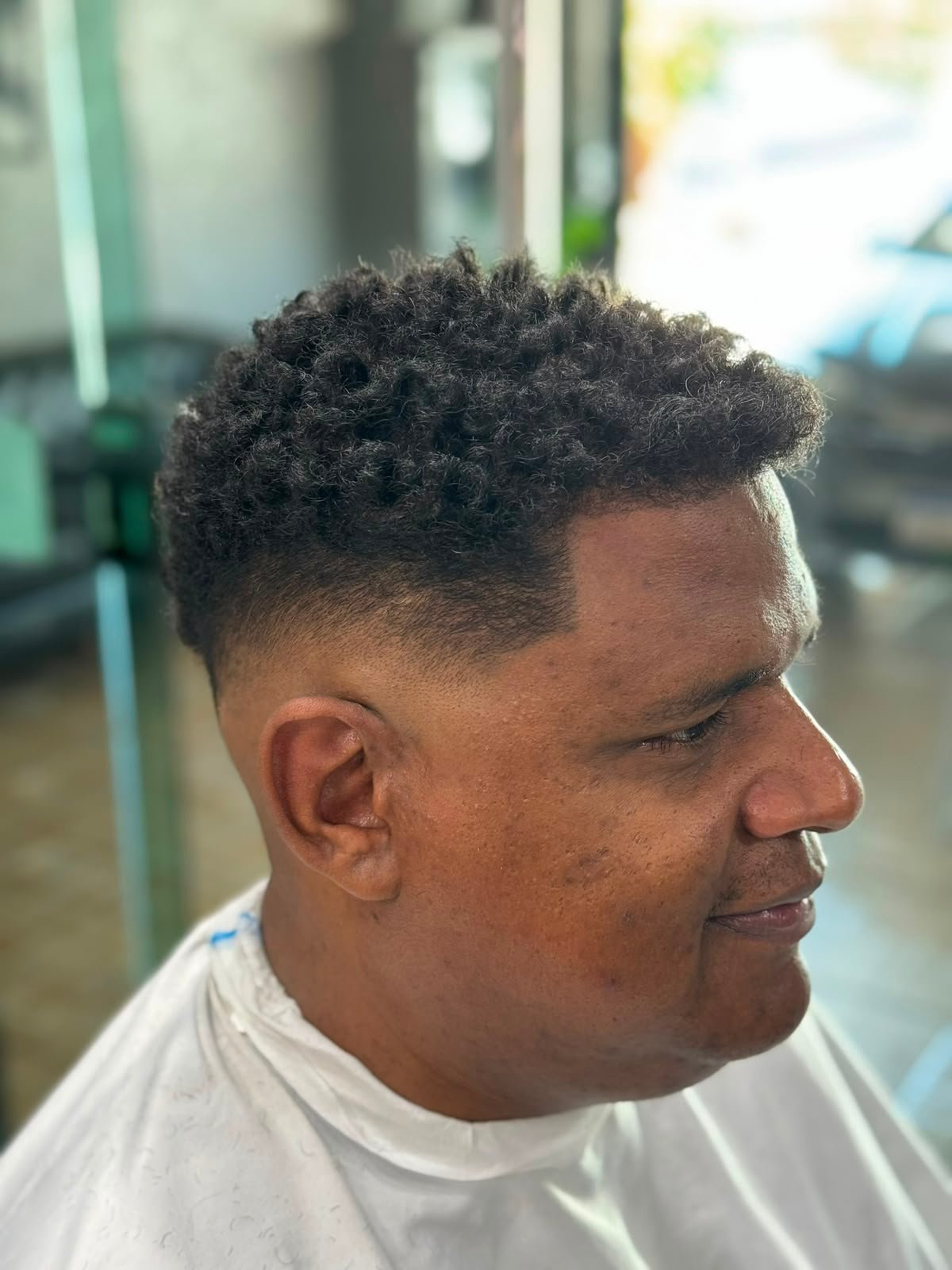 Corte masculino realizado na Barbearia do Ton